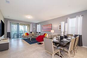 Breathtaking Spacious Pool Home Near Disney. Star Wars Room! 7BD #7st4