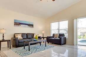 Comfy and Spacious Near Disney With Pool - 4bd/3ba #4hl124
