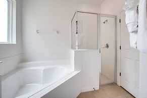 Lake View With Sunset Near Disney! 6br/5.5br Themed Rooms