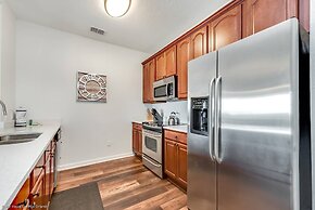 Enjoy Peaceful Lake View! Newly Decorated in Vista Cay - 3br/2b #3408