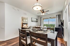 Enjoy Peaceful Lake View! Newly Decorated in Vista Cay - 3br/2b #3408