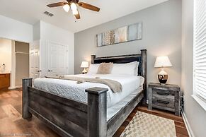 Enjoy Peaceful Lake View! Newly Decorated in Vista Cay - 3br/2b #3408