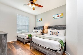 Enjoy Peaceful Lake View! Newly Decorated in Vista Cay - 3br/2b #3408