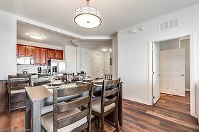 Enjoy Peaceful Lake View! Newly Decorated in Vista Cay - 3br/2b #3408