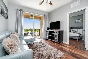 Enjoy Peaceful Lake View! Newly Decorated in Vista Cay - 3br/2b #3408