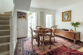 Boston Place II by Onefinestay