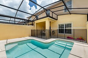 A Stylish Paradise Palms Town Home -close to Disney! 4bd/3ba -4pp971