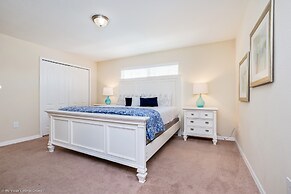 A Stylish Paradise Palms Town Home -close to Disney! 4bd/3ba -4pp971