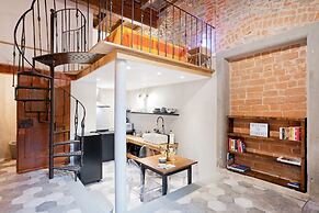 Florence Oltrarno Duplex Apartment