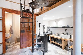 Florence Oltrarno Duplex Apartment