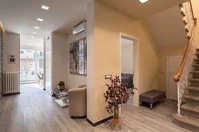 Carla's Rooms with Private Bathroom & Shared Kitchen