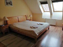 Józsi Bácsi Vendéglője és Szállodája