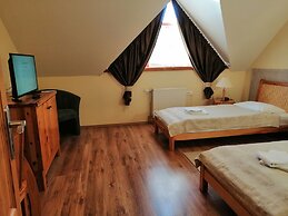 Józsi Bácsi Vendéglője és Szállodája