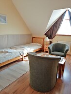 Józsi Bácsi Vendéglője és Szállodája