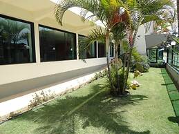 Thanharu Praia Hotel