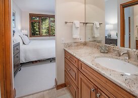 Highlands Lodge in Beaver Creek by Elevation Accommodations