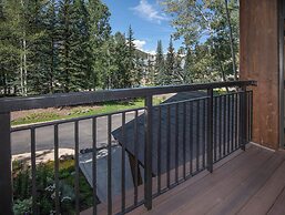 Highlands Lodge in Beaver Creek by Elevation Accommodations