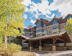 Highlands Lodge in Beaver Creek by Elevation Accommodations