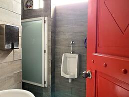 Chiasti Capsule Hostel - Adults Only