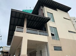 Chiasti Capsule Hostel - Adults Only