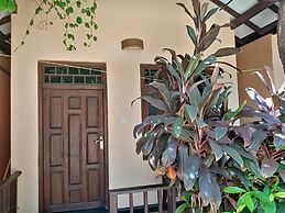 Surf & Relax Inn Arugambay