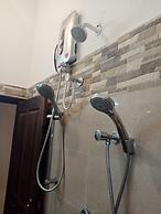 Surf & Relax Inn Arugambay