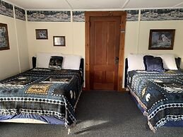 Carroll Motel & Cottages