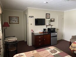 Carroll Motel & Cottages