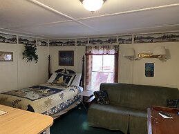 Carroll Motel & Cottages