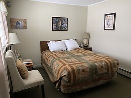 Carroll Motel & Cottages