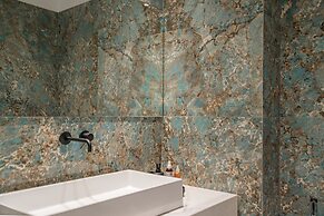 Pinacota Suites Athens