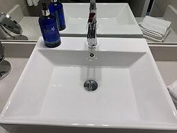 Aves Hotel & Resort - Retreat Center