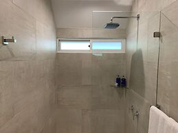 Aves Hotel & Resort - Retreat Center