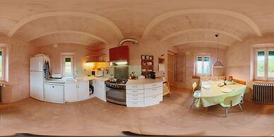 Rectoría de Castellar de la Muntanya