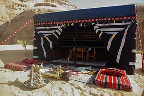 Sahara Rum Glamping