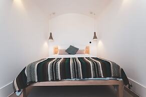 Azenhas do Mar West Coast Design & Surf