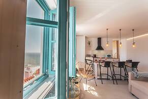 Azenhas do Mar West Coast Design & Surf