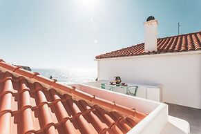 Azenhas do Mar West Coast Design & Surf