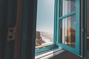 Azenhas do Mar West Coast Design & Surf