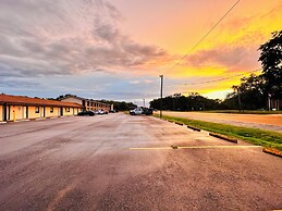 Bel Air Motel
