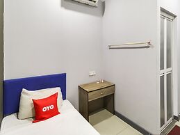 OYO 89381 Moonnight Hotel