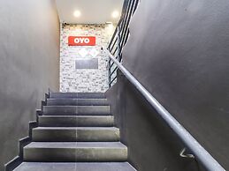 OYO 89381 Moonnight Hotel