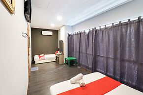 OYO 89381 Moonnight Hotel