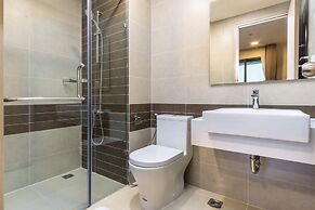 Ami Splendid Rivergate Views