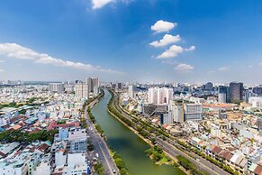 Ami Splendid Rivergate Views