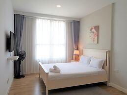 Ami Splendid Rivergate Views