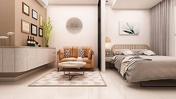 Ami Splendid Rivergate Views