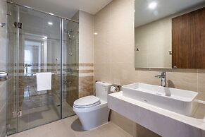 Ami Splendid Luxury Royal