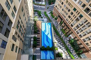 Ami Splendid Luxury Royal