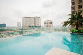 Ami Splendid Infinity Pool